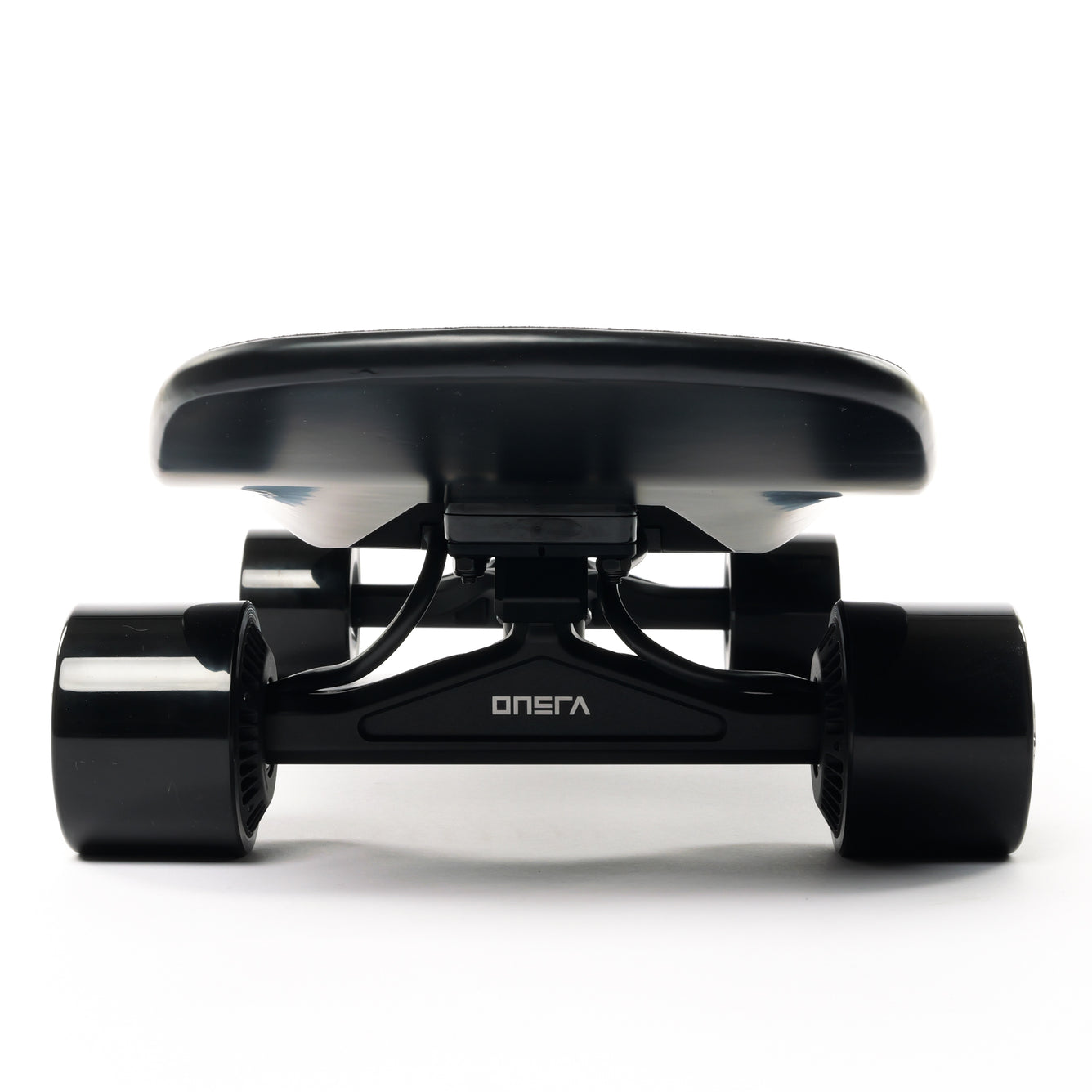 ZENO electric skateboard with lightweight carbon fiber and wood kicktail deck, stealthy hub motors, 14S power system, and swappable 99Wh travel battery — a super powerful yet portable electric longboard for commuting and travel.